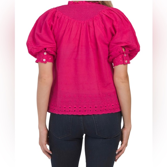 Scalloped Puff Sleeve Top